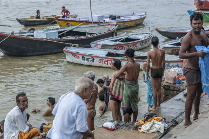 12 - India - Varanasi - rio Ganges